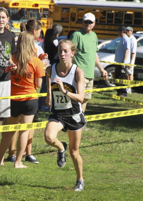 Inglemoor High’s Kyra Burke helped lead the Vikings to third at last Saturday’s Bellevue Invitational.