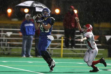 Bothell High's Kevin Knapp catches his second touchdown pass of the night against Stanwood High.