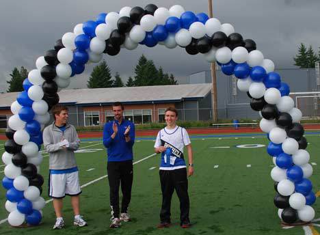 The inaugural Bothell High DECA Dash took place on June 2 and raised more than $3