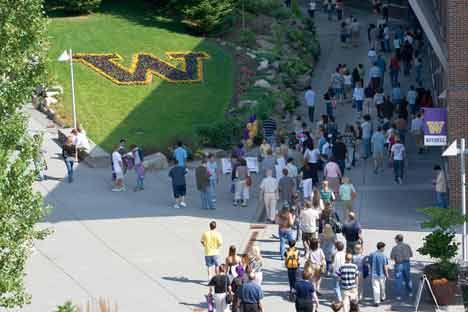 Students walk to class at the University of Washington