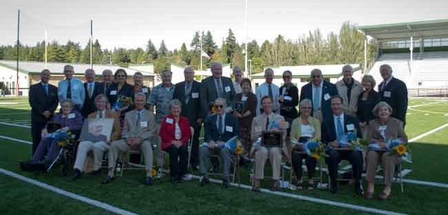 2011 Northshore Wall of Honor inductees with school-district officials and organizers.